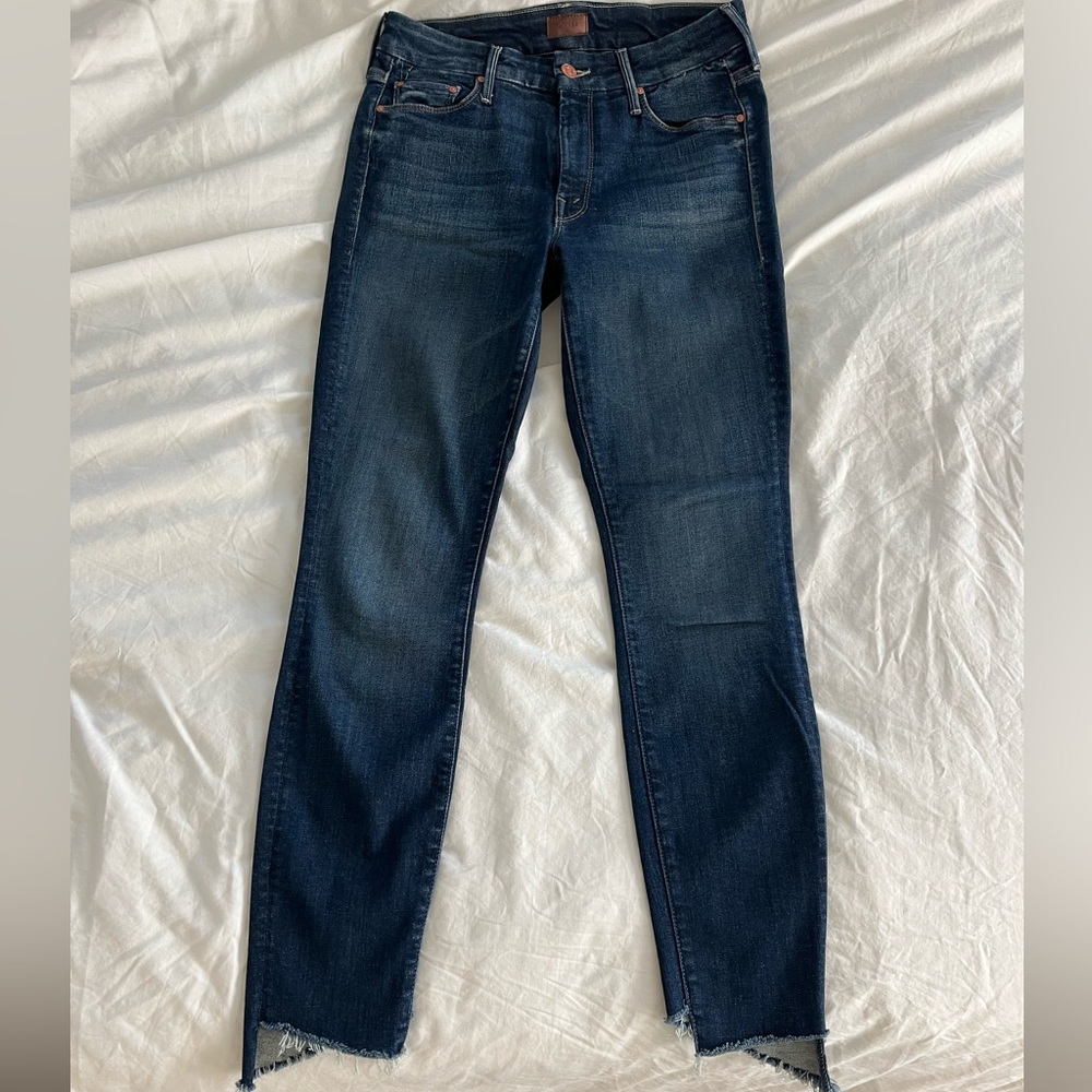 Mother denim The Looker two step ankle fray in skunk at the tea party size 26